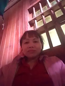  YooY  online show from November 11, 2025, 2:55 am