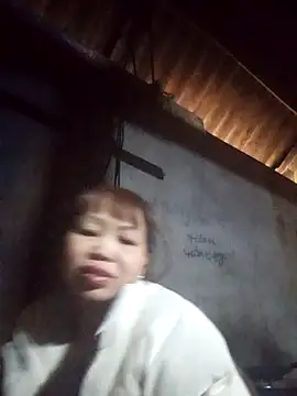  YooY  online show from December 18, 2025, 12:27 am