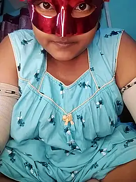 Snapshot of mimi87hoty chatting on December 20, 2025, 2:35 pm mimi87hoty online show from December 20, 2025, 2:35 pm