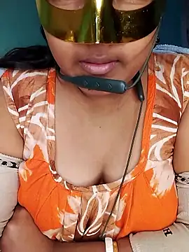 Snapshot of mimi87hoty chatting on January 12, 2026, 10:20 am mimi87hoty online show from January 12, 2026, 10:20 am