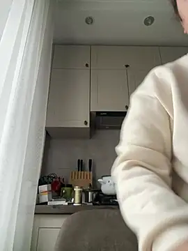 AliceCurlyX online show from February 8, 2026, 7:34 am