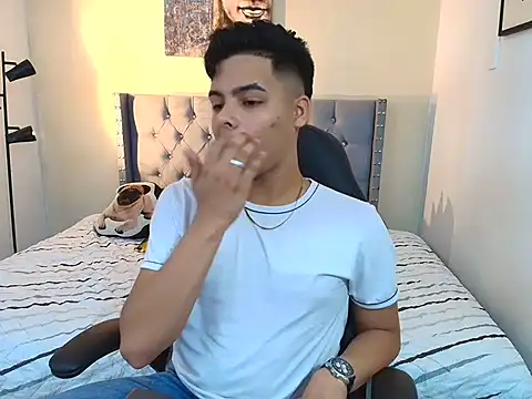 stewart mateo  online show from September 25, 2025, 2:15 am