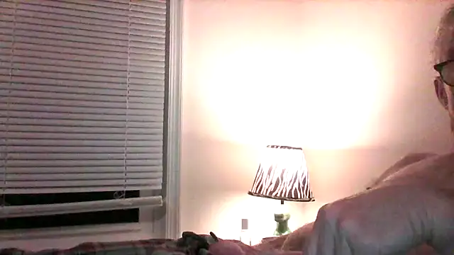 marcie2963 online show from December 4, 2025, 3:05 am