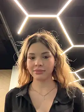 SMELLSEX online show from November 7, 2025, 7:03 pm