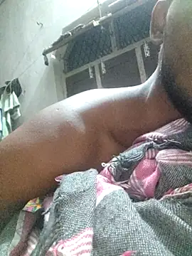 yours boyyy online show from September 25, 2025, 4:32 pm