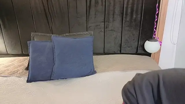 Snapshot of LiaMonroee_ chatting on June 3, 2026, 12:08 pm LiaMonroee online show from June 3, 2026, 12:08 pm
