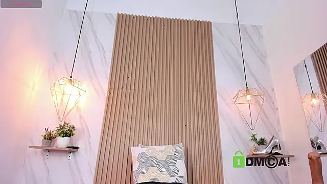 lia harper  online show from February 12, 2026, 7:31 pm