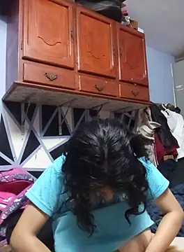 Snapshot of Syndel23 chatting on September 27, 2025, 9:42 pm Syndel23 online show from September 27, 2025, 9:42 pm