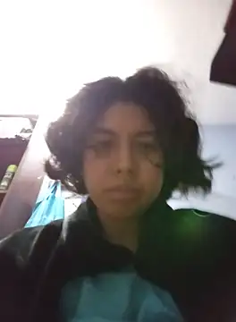 Snapshot of Syndel23 chatting on October 2, 2025, 12:28 am Syndel23 online show from October 2, 2025, 12:28 am