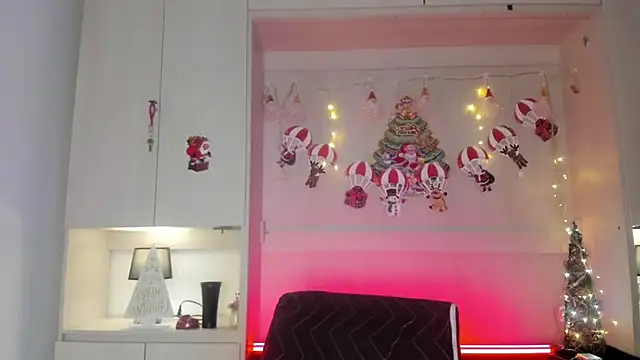 Snapshot of VickyRuiz_ chatting on December 18, 2025, 1:28 pm VickyRuiz online show from December 18, 2025, 1:28 pm