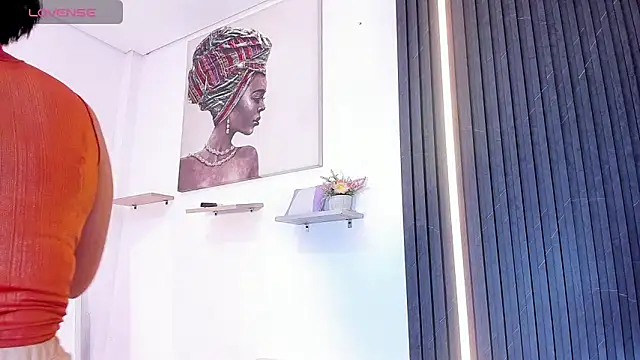 Gabrielaa Miller  online show from September 25, 2025, 7:28 pm