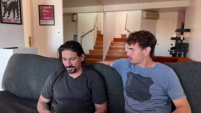 Snapshot of lenruy chatting on November 17, 2025, 6:46 pm lenruy online show from November 17, 2025, 6:46 pm