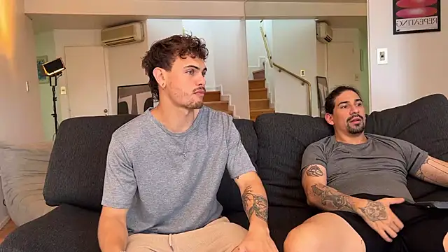 Snapshot of lenruy chatting on December 14, 2025, 8:35 pm lenruy online show from December 14, 2025, 8:35 pm