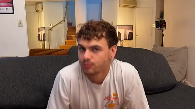 Snapshot of lenruy chatting on December 18, 2025, 1:11 am lenruy online show from December 18, 2025, 1:11 am