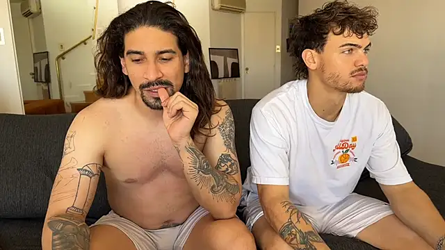 Snapshot of lenruy chatting on December 19, 2025, 5:31 pm lenruy online show from December 19, 2025, 5:31 pm