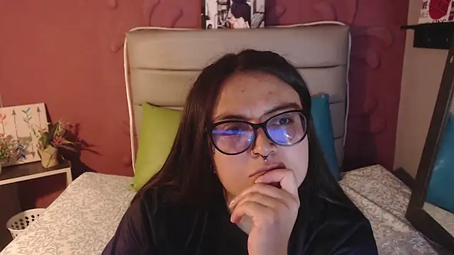 Snapshot of Cailing_Zu chatting on September 22, 2025, 7:38 pm Cailing Zu online show from September 22, 2025, 7:38 pm