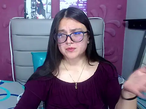 Snapshot of Cailing_Zu chatting on October 13, 2025, 7:14 pm Cailing Zu online show from October 13, 2025, 7:14 pm