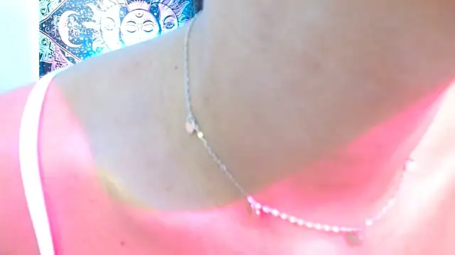 Snapshot of lilithxy chatting on October 20, 2025, 5:35 pm lilithxy online show from October 20, 2025, 5:35 pm