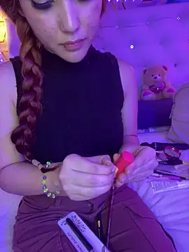 Snapshot of Ashly_cutee chatting on February 4, 2026, 8:25 pm Ashly cutee online show from February 4, 2026, 8:25 pm