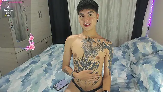 Snapshot of Dark_luckyyy chatting on February 14, 2026, 9:33 pm Dark luckyyy online show from February 14, 2026, 9:33 pm