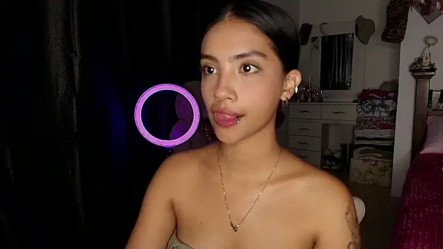 Snapshot of mia_yireth chatting on September 11, 2025, 12:44 am mia yireth online show from September 11, 2025, 12:44 am