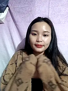 Lili lovely online show from November 19, 2025, 1:16 am
