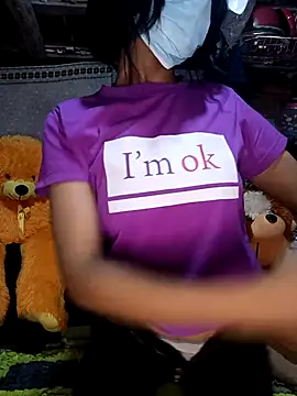 Snapshot of emali_baba chatting on January 17, 2026, 5:27 pm emali baba online show from January 17, 2026, 5:27 pm