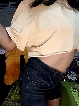 Snapshot of emali_baba chatting on January 18, 2026, 5:33 am emali baba online show from January 18, 2026, 5:33 am