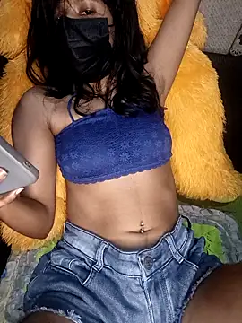 Snapshot of emali_baba chatting on February 18, 2026, 8:27 pm emali baba online show from February 18, 2026, 8:27 pm