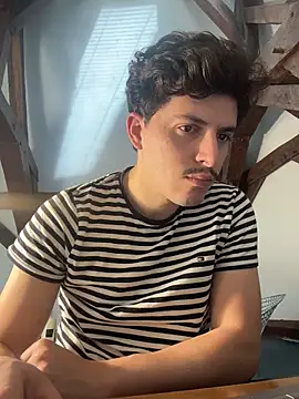 dock 75 online show from November 4, 2025, 1:32 pm