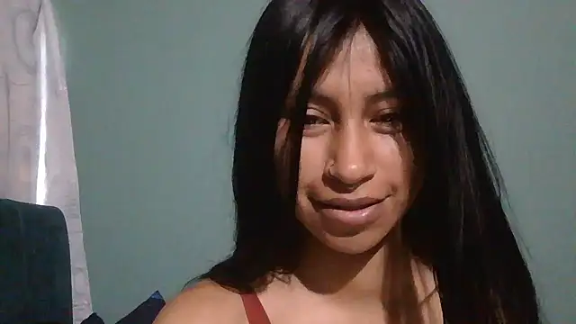 Snapshot of Pocahontas_tw chatting on December 17, 2025, 2:12 pm Pocahontas tw online show from December 17, 2025, 2:12 pm