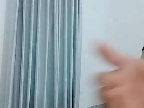 Snapshot of Siglemom_sexy chatting on February 3, 2026, 7:13 am Siglemom sexy online show from February 3, 2026, 7:13 am