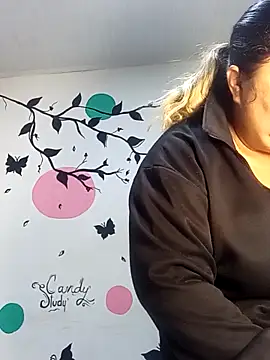 curvy diva  online show from September 10, 2025, 11:10 am