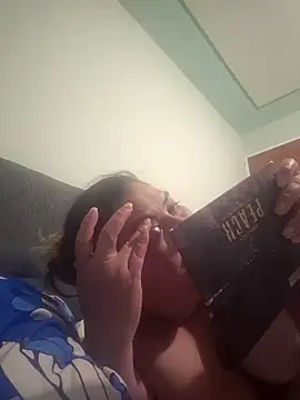 curvy diva  online show from September 13, 2025, 2:00 am