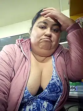 curvy diva  online show from October 10, 2025, 11:15 pm