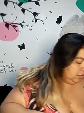 curvy diva  online show from November 12, 2025, 10:48 am