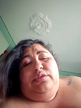 curvy diva  online show from November 13, 2025, 10:08 pm