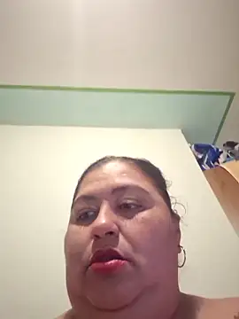 Snapshot of curvy_diva_ chatting on February 5, 2026, 2:38 am curvy diva online show from February 5, 2026, 2:38 am