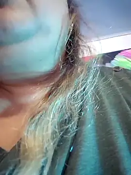 Snapshot of curvy_diva_ chatting on February 20, 2026, 9:43 am curvy diva online show from February 20, 2026, 9:43 am