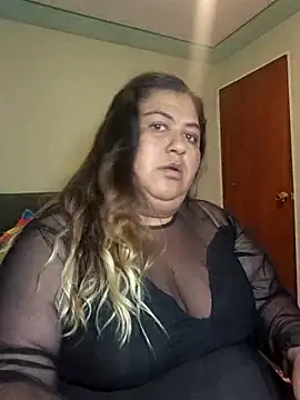 Snapshot of curvy_diva_ chatting on February 26, 2026, 2:43 am curvy diva online show from February 26, 2026, 2:43 am