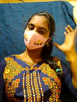 mini-queen online show from February 4, 2026, 10:10 am