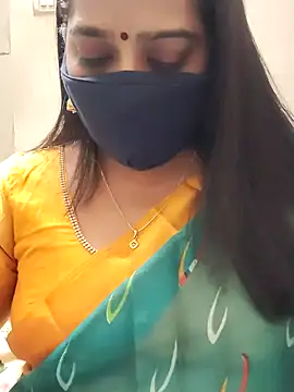 saritha29 online show from November 17, 2025, 5:08 pm