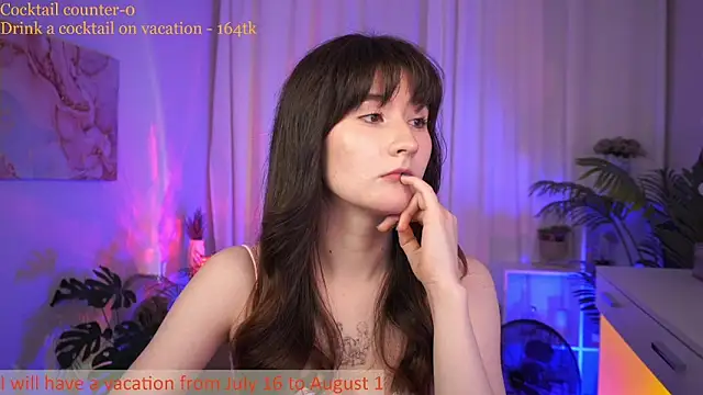Snapshot of MayShawty chatting on July 7, 2026, 1:15 pm MayShawty online show from July 7, 2026, 1:15 pm