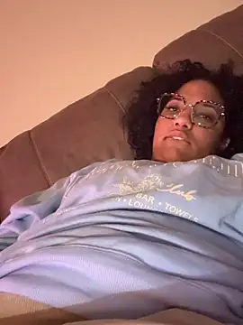 StylishEchium online show from April 12, 2026, 2:49 am