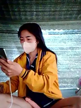 Snapshot of Georgia_here chatting on November 13, 2025, 11:25 pm Georgia here online show from November 13, 2025, 11:25 pm