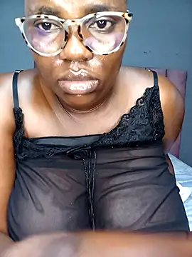 TheSpiceyQueen online show from November 30, 2025, 8:18 am