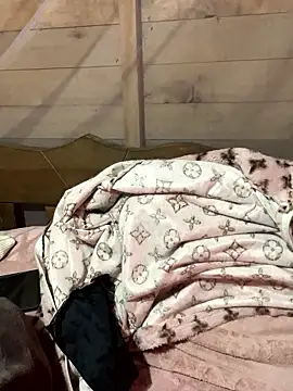 Snapshot of Binjt chatting on January 12, 2026, 1:27 pm Binjt online show from January 12, 2026, 1:27 pm