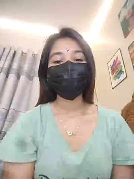Snapshot of midnightmuse-03 chatting on February 13, 2026, 2:13 pm midnightmuse-03 online show from February 13, 2026, 2:13 pm