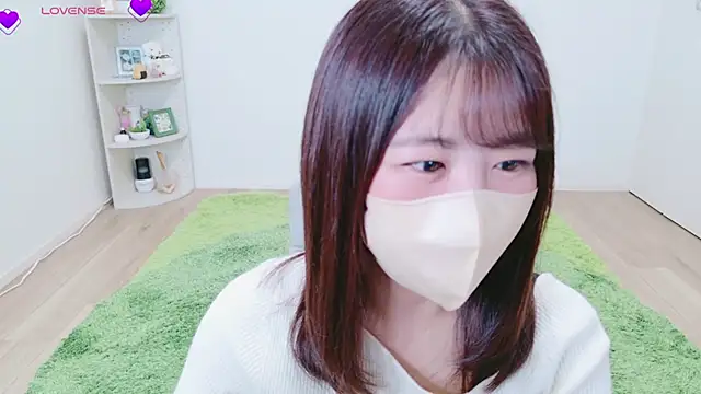 Snapshot of Haru_chiii chatting on November 19, 2025, 12:16 pm Haru chiii online show from November 19, 2025, 12:16 pm