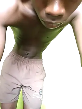 Snapshot of phumlanisanka chatting on November 15, 2025, 8:00 am phumlanisanka online show from November 15, 2025, 8:00 am